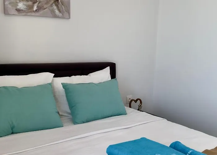 Pearl Of Mykonos Plintri